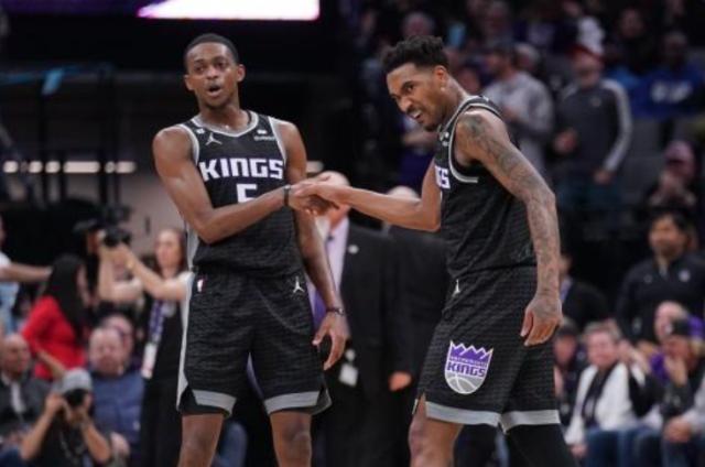 云开体育app下载-肯塔基双子星合砍70分！这场胜利国王等了17年